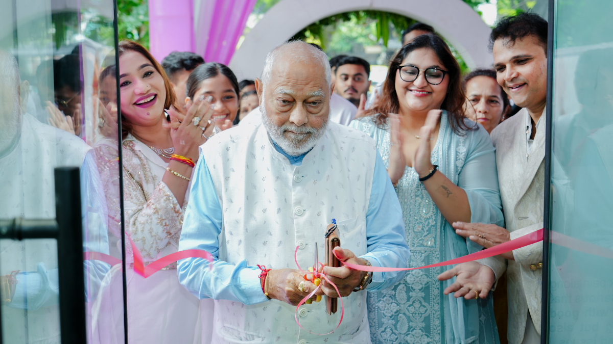 વડાપ્રધાન નરેન્દ્ર મોદીના ભત્રીજી દમયંતી મોદીના ૩૬૯ હીલવેલ ન્યુટ્રિશન સેન્ટરનો પ્રારંભ